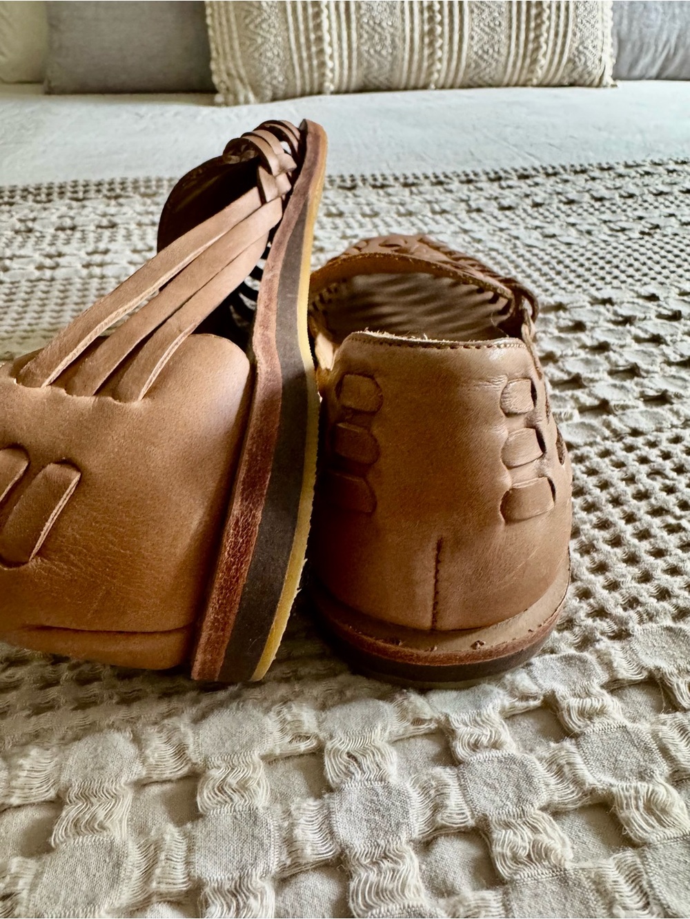 Nisolo Tan Leather Huarache Sandals - Picture 9 of 11